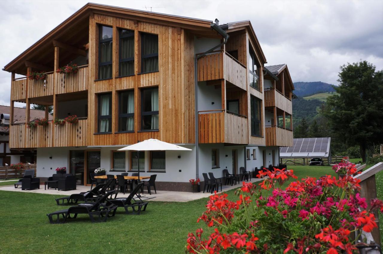 Mas Dei Masi Hotel Cavalese Exterior photo